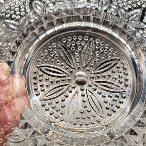 Set of Vintage Depression Clear Glass Dessert Plate Qty 3, and Saucers. QTY 4. - Picture 8 of 10